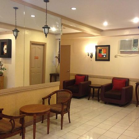 Sun Avenue Tourist Inn & Cafe Tagbilaran-stad Buitenkant foto