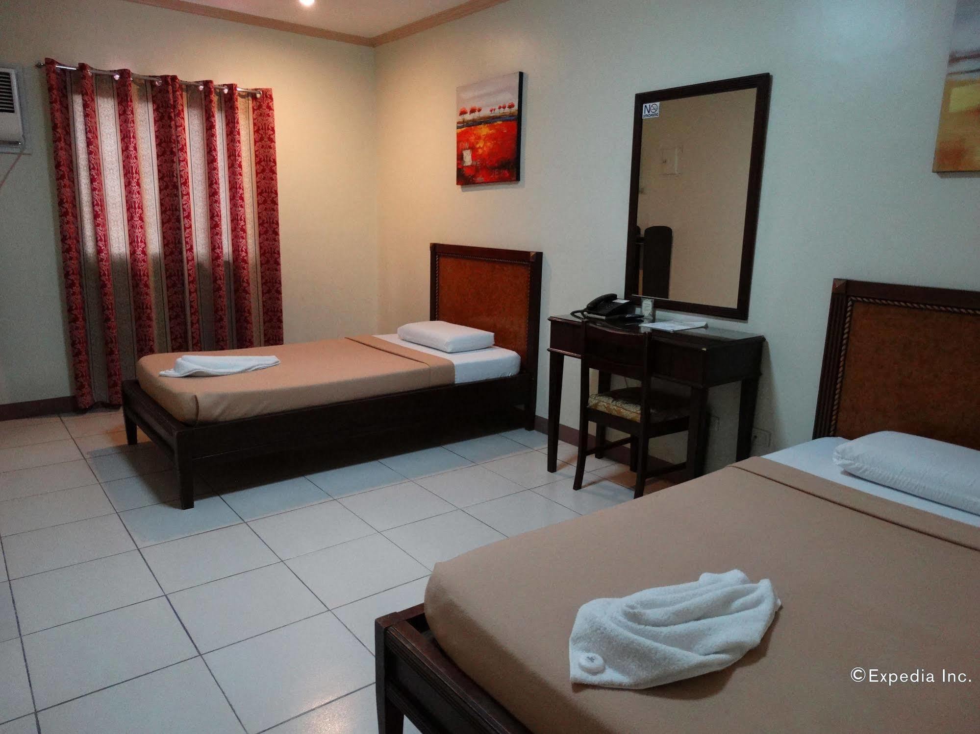 Sun Avenue Tourist Inn & Cafe Tagbilaran-stad Buitenkant foto
